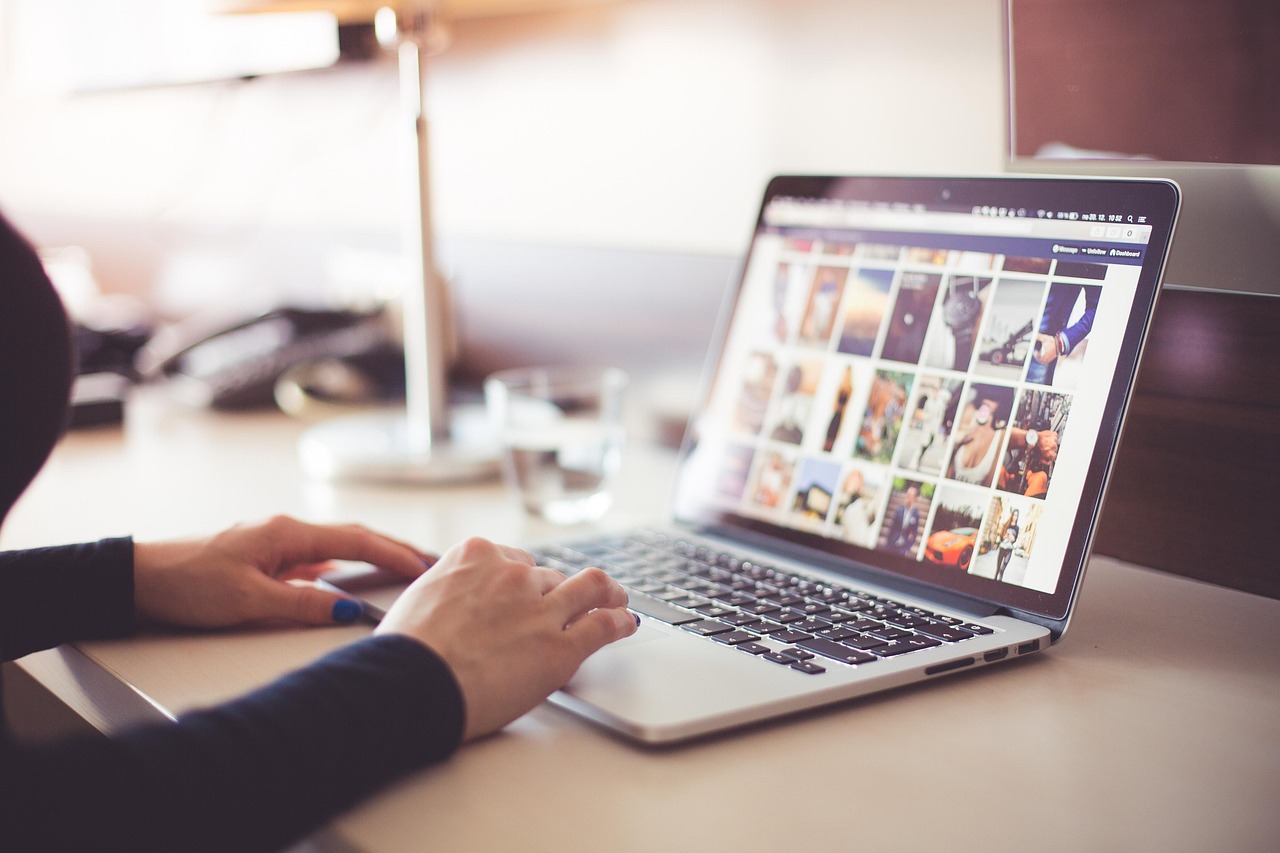 Computer, desk, typing — Why Custom Carry Bags Are Powerful Tools for Brand Promotion